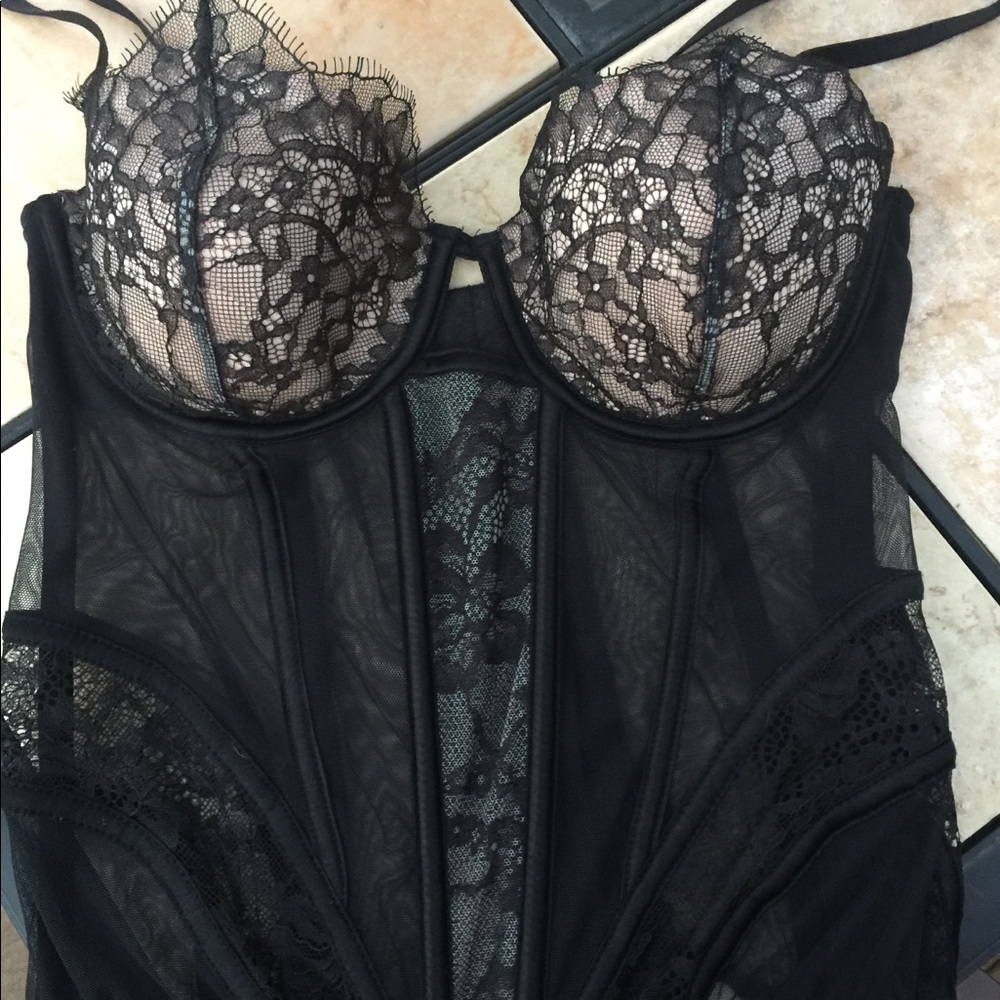 Victoria’s Secret Bustier Corset size 36 C, Black